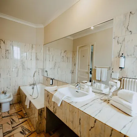 Grand Des Bains Apart Otel